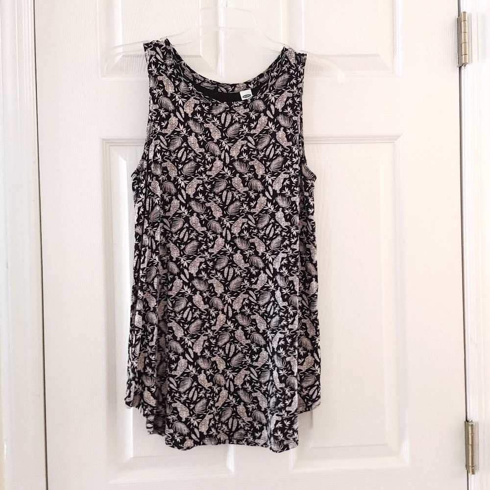 BOGO Old Navy printed tank